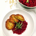 Sült zöldségrolád fokhagymás tejföllel, csirkével